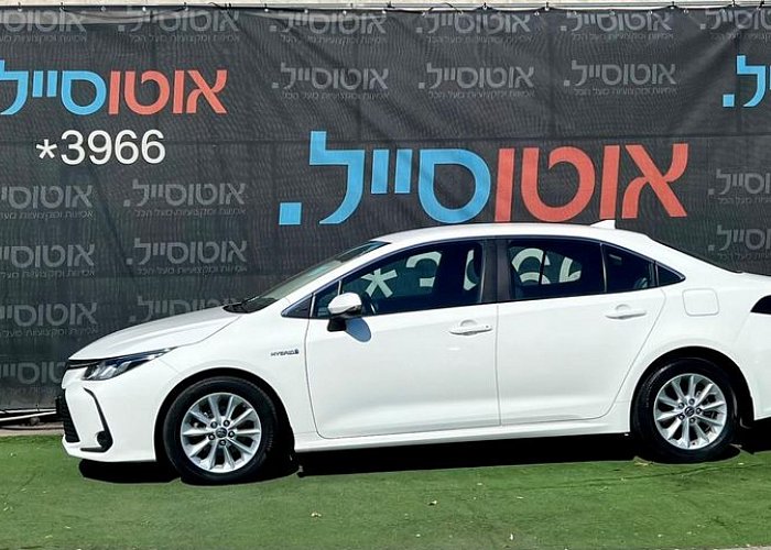 טויוטה קורולה 